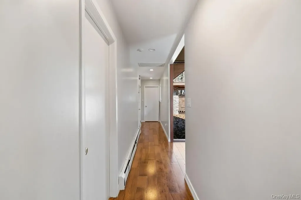 5 Laura Lane Pomona NY 10970
