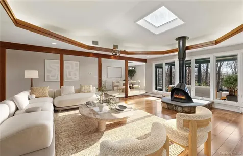 5 Laura Lane Pomona NY 10970