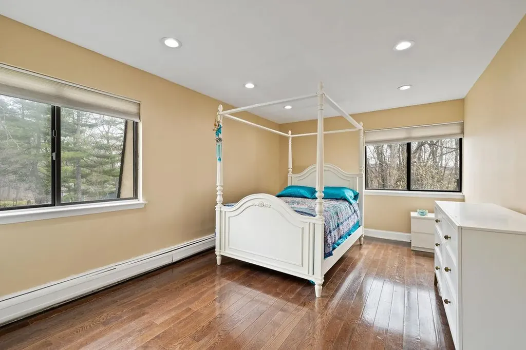 3 Footstep Lane Pomona NY 10970