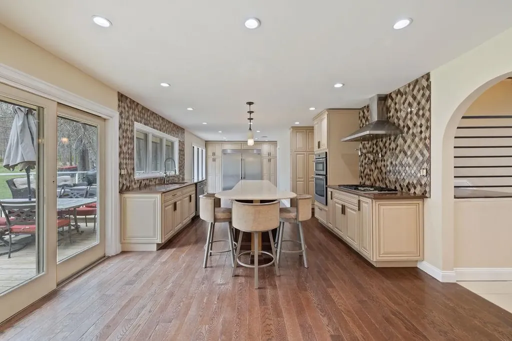3 Footstep Lane Pomona NY 10970