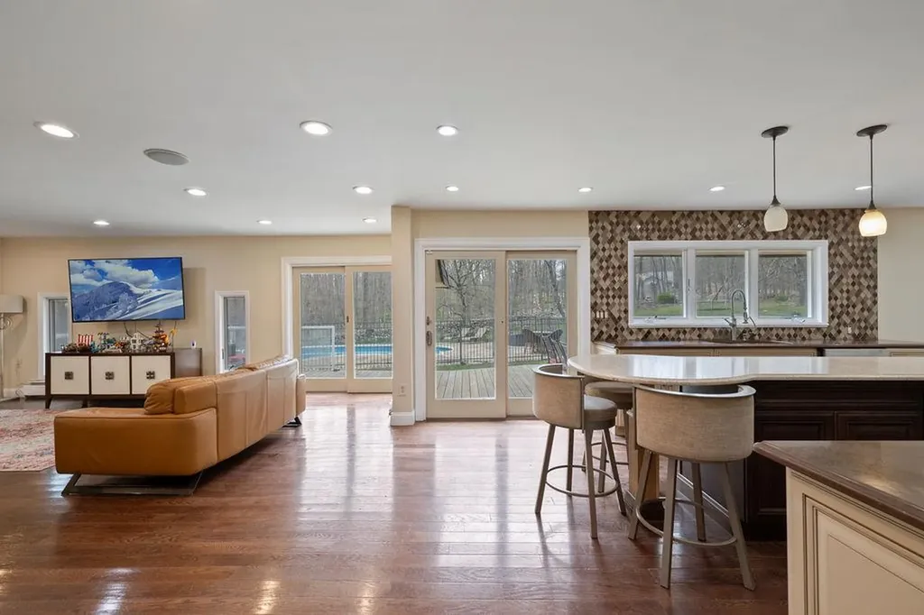 3 Footstep Lane Pomona NY 10970