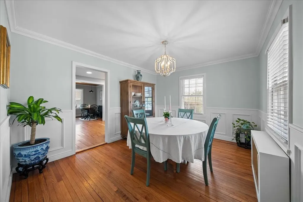 26 Seafield Lane Bay Shore NY 11706