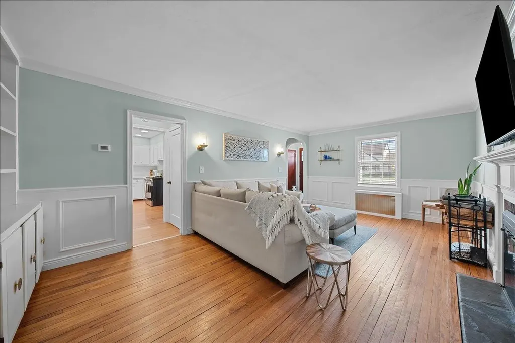 26 Seafield Lane Bay Shore NY 11706