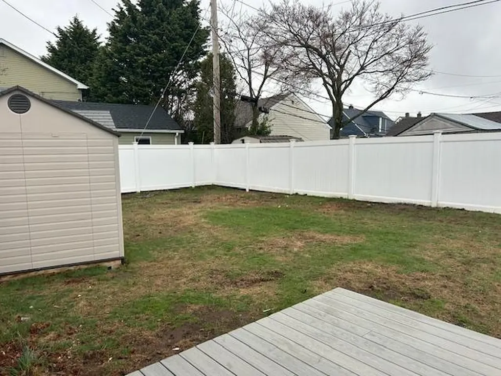 2 Crag Lane Levittown NY 11756