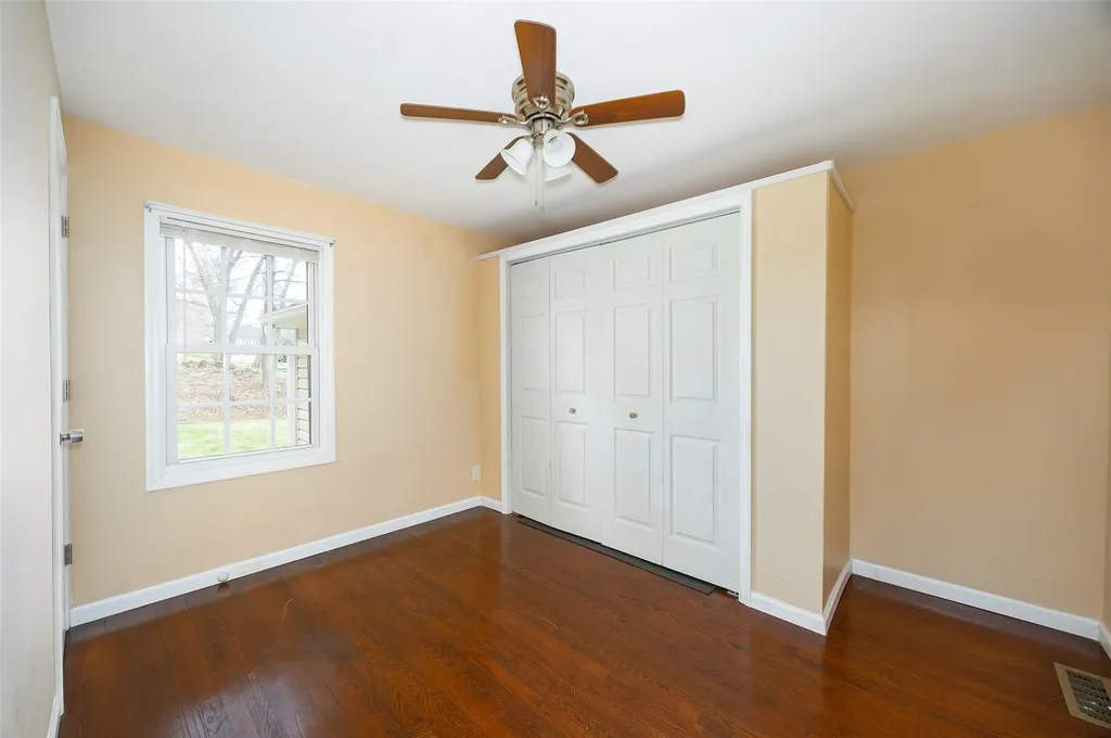 8 Holt Road Hyde Park NY 12538