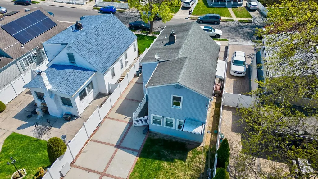 25 Virginia Drive Elmont NY 11003
