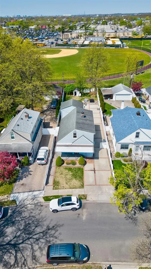 25 Virginia Drive Elmont NY 11003