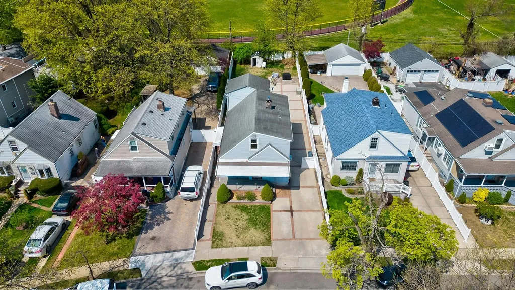 25 Virginia Drive Elmont NY 11003