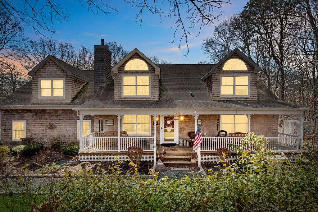 799 Mill Road Riverhead NY 11901