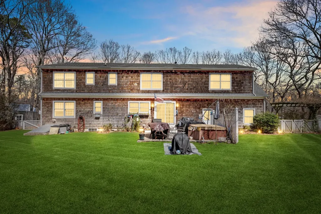 799 Mill Road Riverhead NY 11901