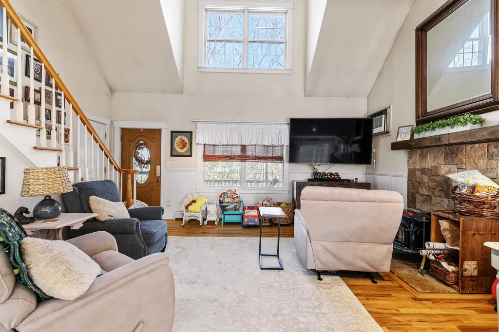 799 Mill Road Riverhead NY 11901