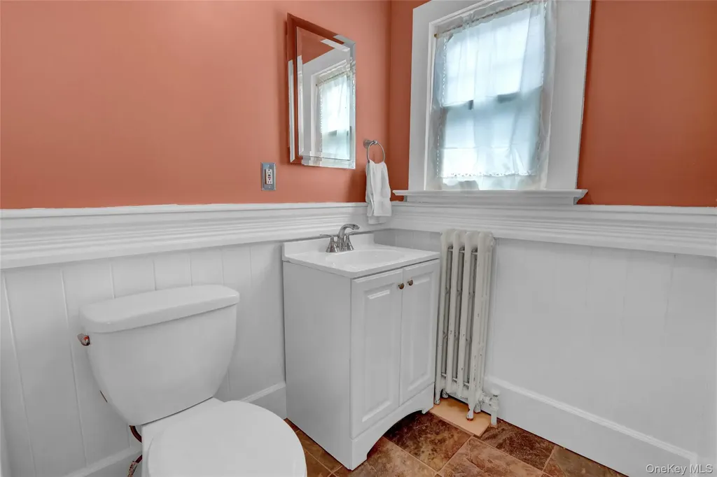 40 Argonne Road E Hampton Bays NY 11946