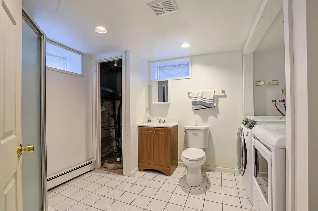 5 Carl Place Middletown NY 10940