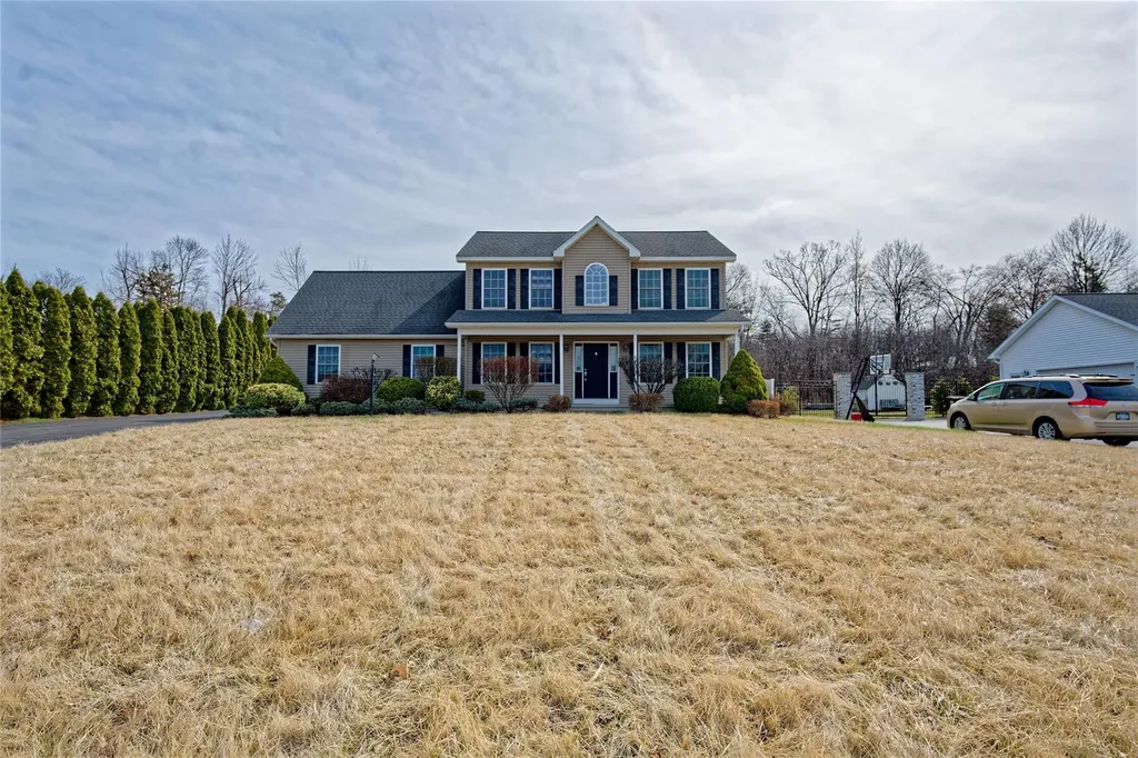 24 Laura Lane Albany NY 12143