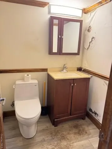 35-34 31st Street Astoria NY 11106