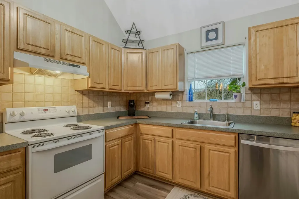 71 Shore Drive Mastic Beach NY 11951