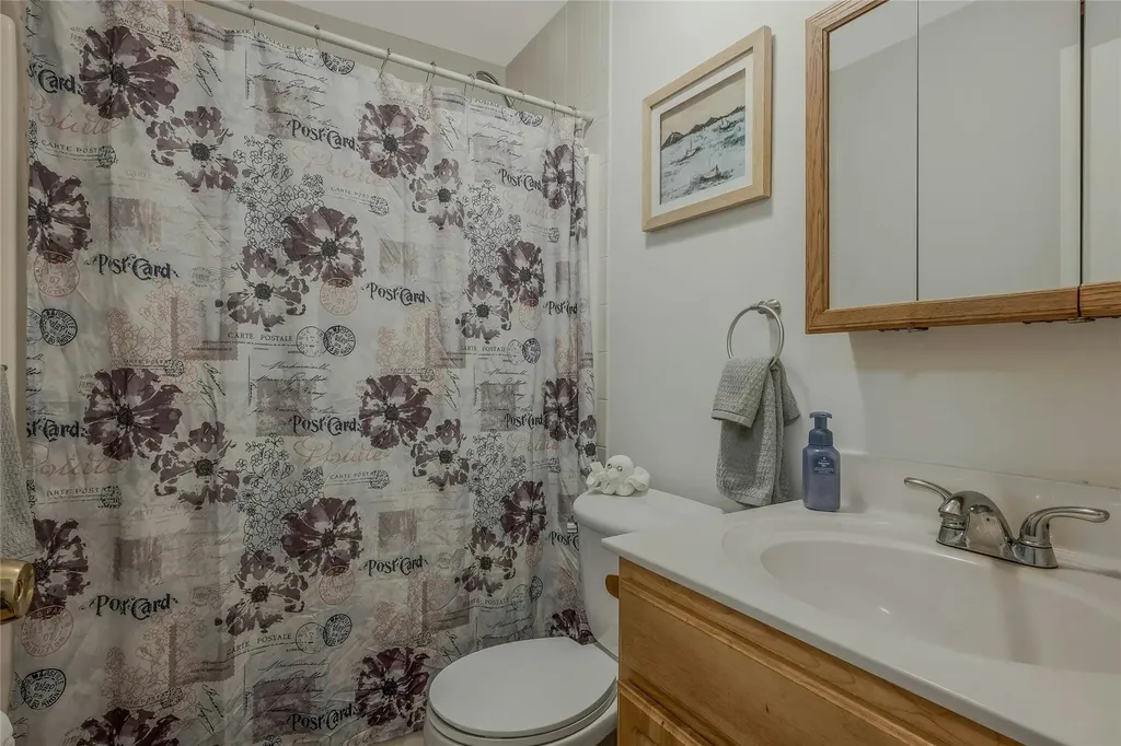 71 Shore Drive Mastic Beach NY 11951