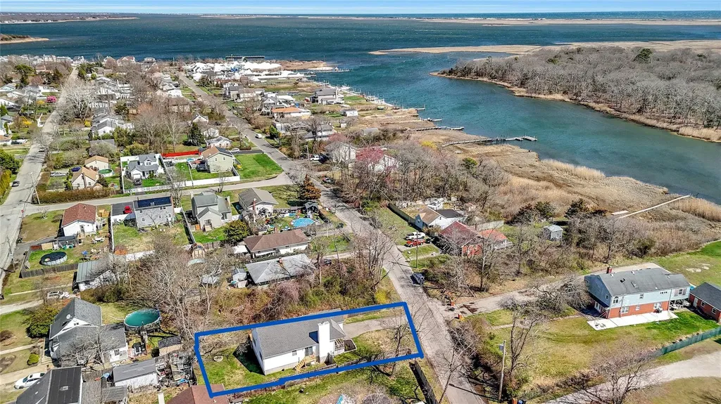 71 Shore Drive Mastic Beach NY 11951