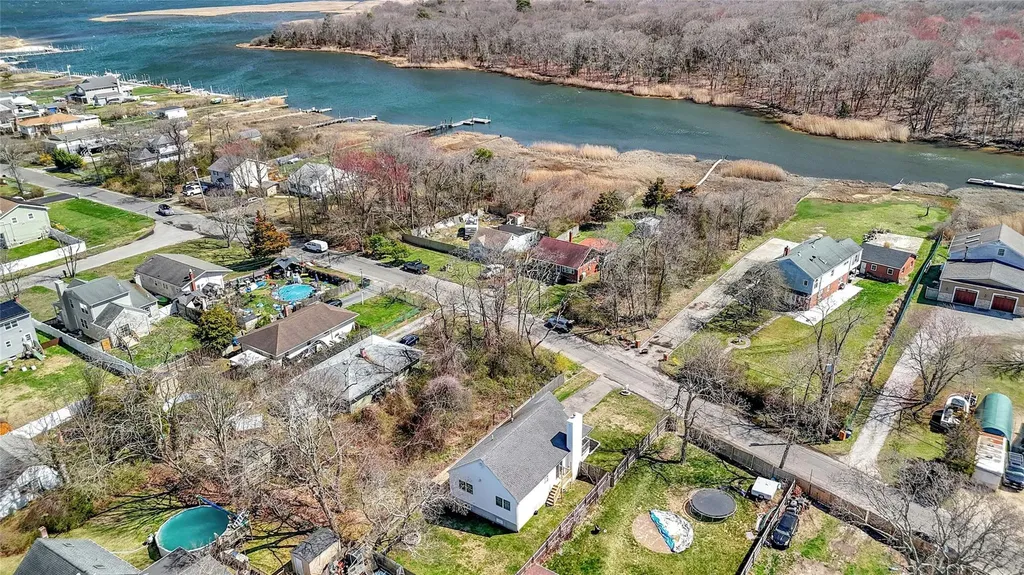 71 Shore Drive Mastic Beach NY 11951