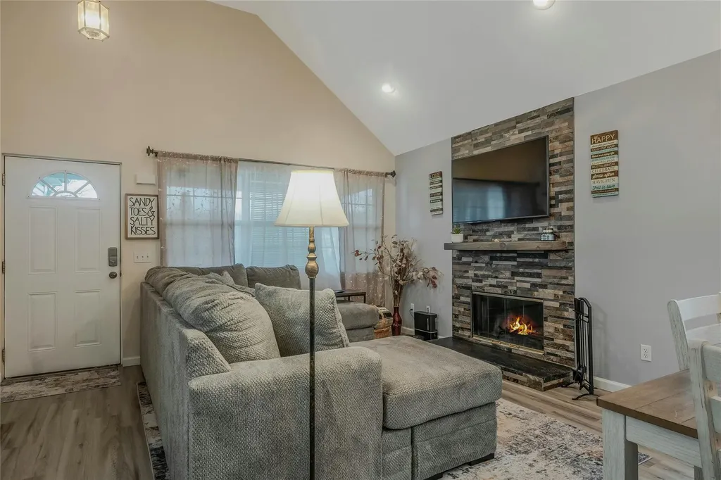 71 Shore Drive Mastic Beach NY 11951