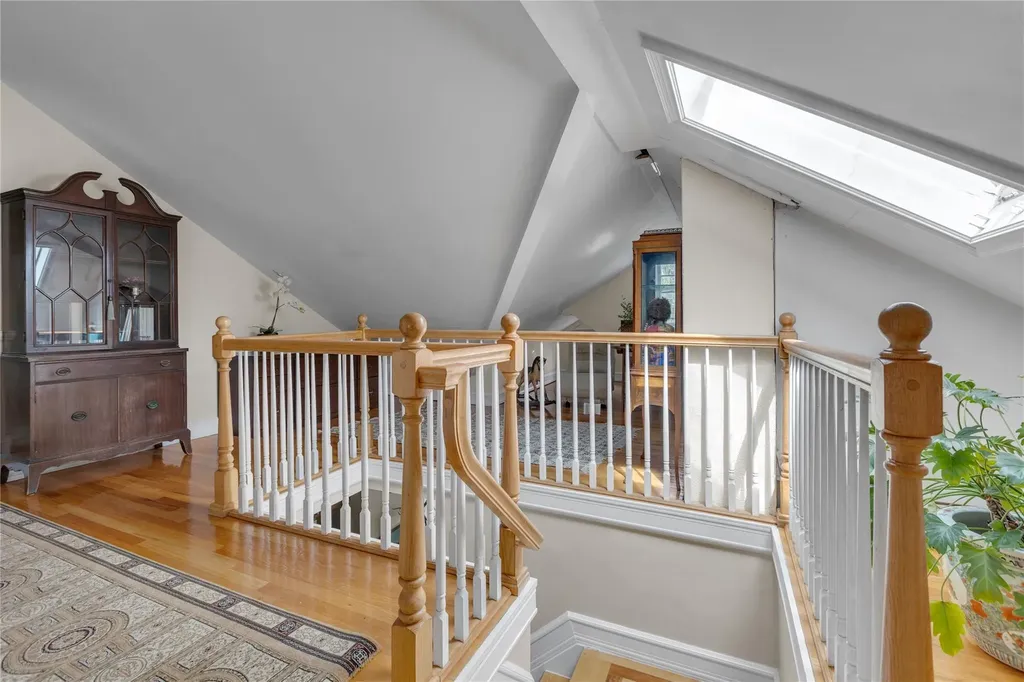 920 Washington Drive Centerport NY 11721