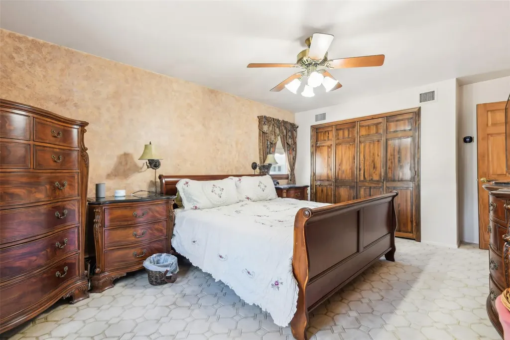 106 Catlin Place Hewlett NY 11557
