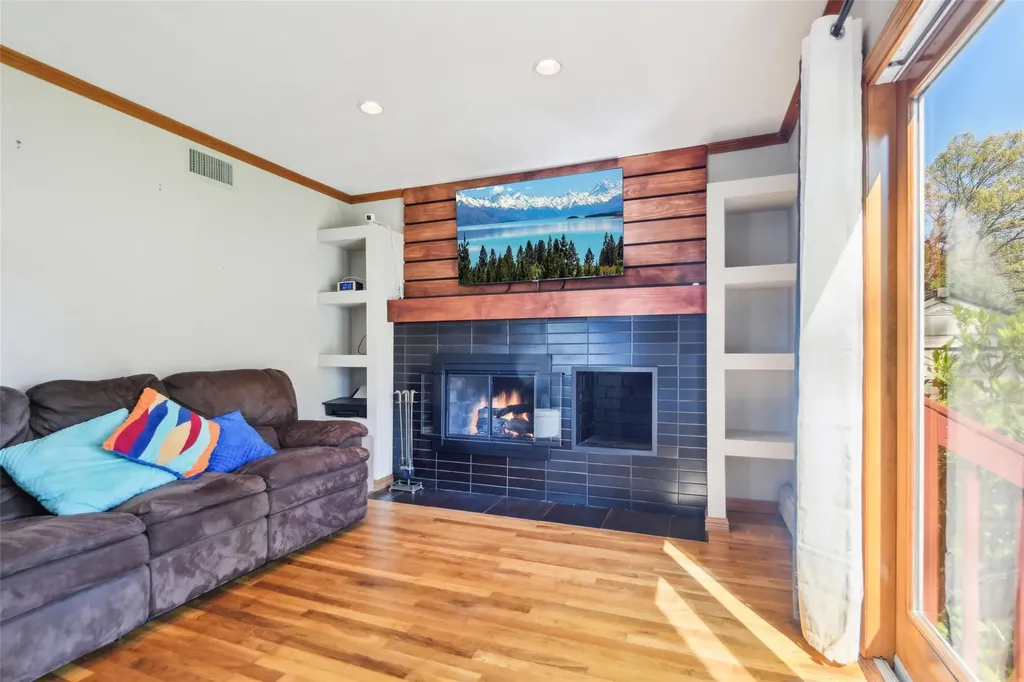 106 Catlin Place Hewlett NY 11557