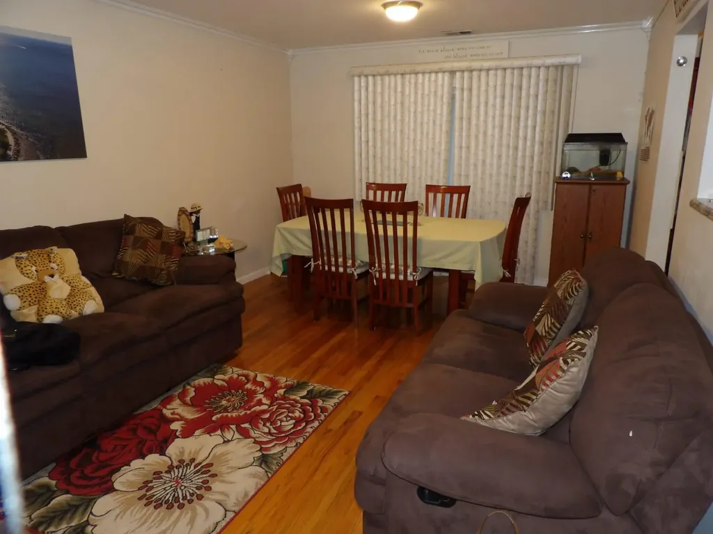 2749 Schleigel Boulevard Amityville NY 11701