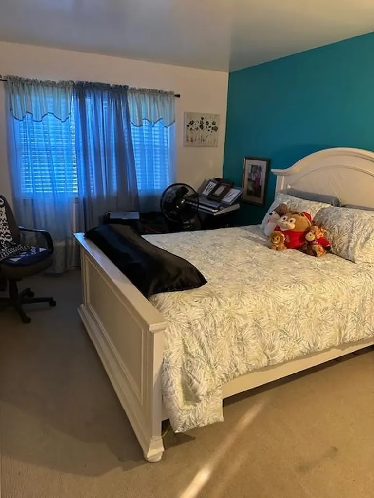 2749 Schleigel Boulevard Amityville NY 11701