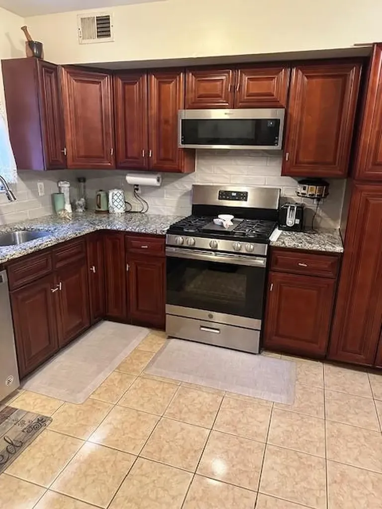 2749 Schleigel Boulevard Amityville NY 11701