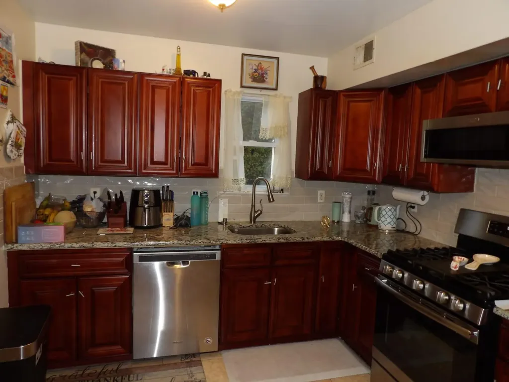 2749 Schleigel Boulevard Amityville NY 11701