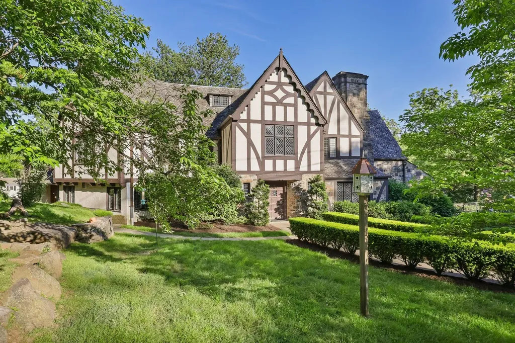 86 Hereford Road Bronxville NY 10708