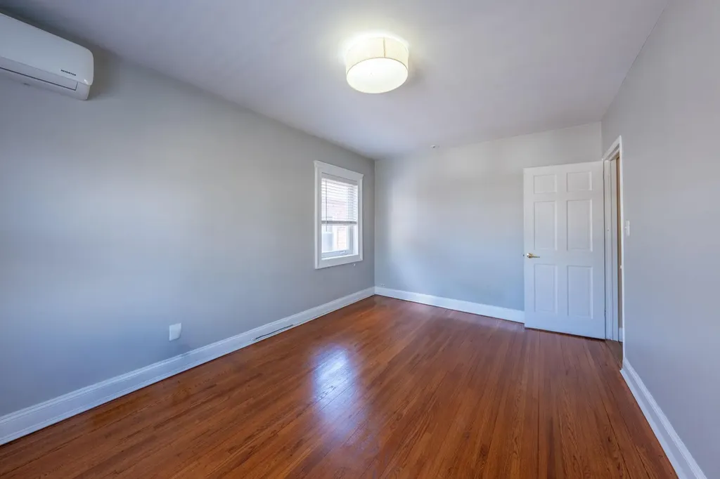 2013 Narragansett Avenue Bronx NY 10461