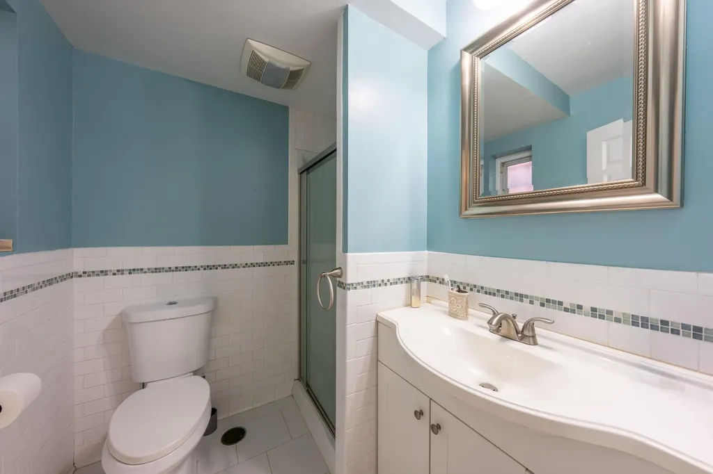 2013 Narragansett Avenue Bronx NY 10461