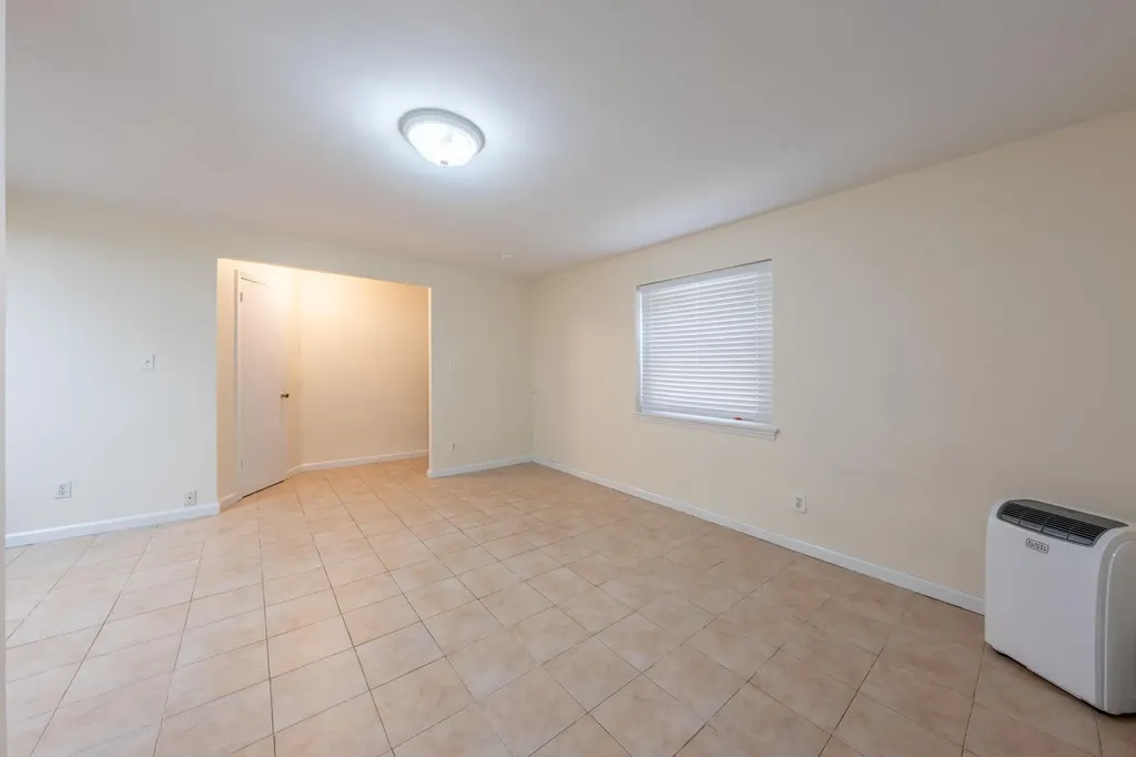 2013 Narragansett Avenue Bronx NY 10461