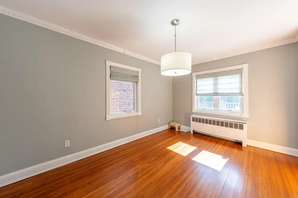 2013 Narragansett Avenue Bronx NY 10461