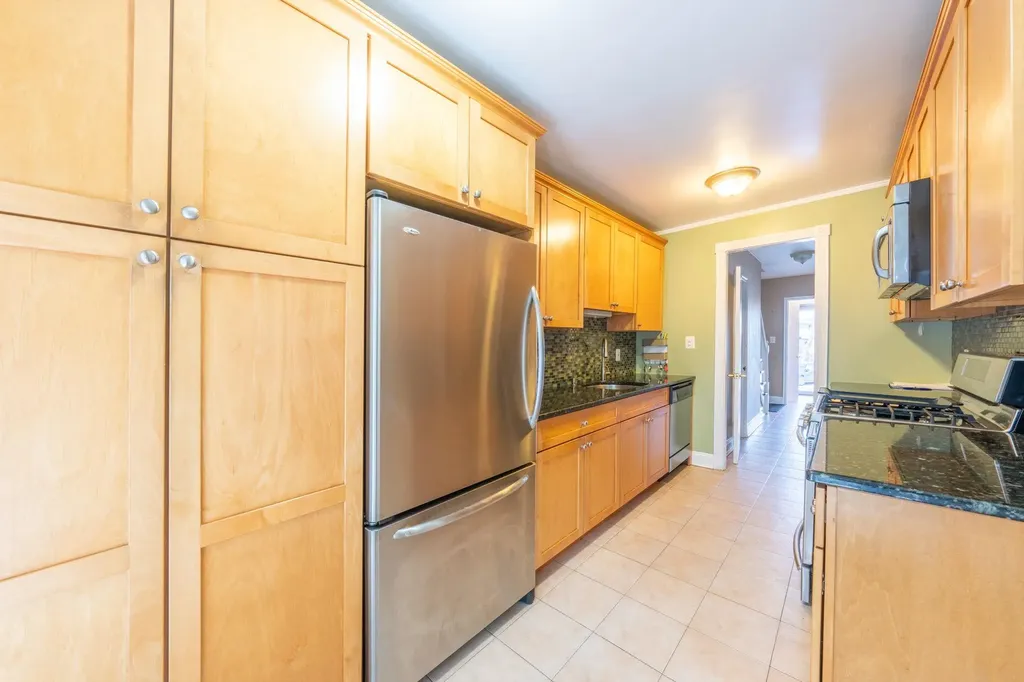 2013 Narragansett Avenue Bronx NY 10461
