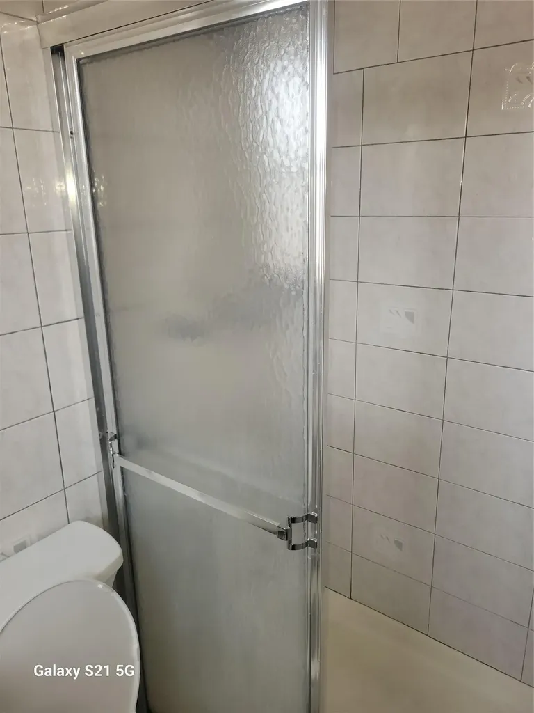 47-52 190 Fresh Meadows NY 11358