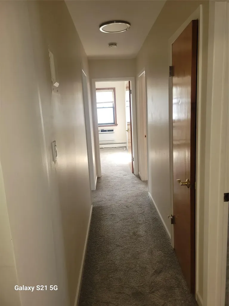 47-52 190 Fresh Meadows NY 11358