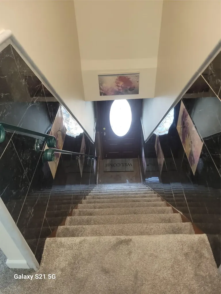 47-52 190 Fresh Meadows NY 11358