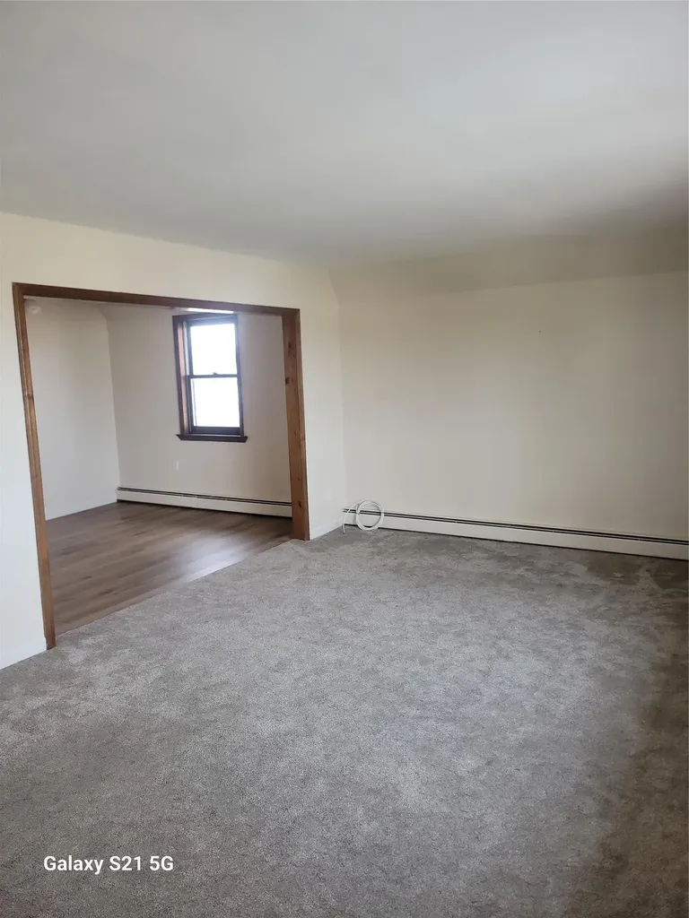 47-52 190 Fresh Meadows NY 11358