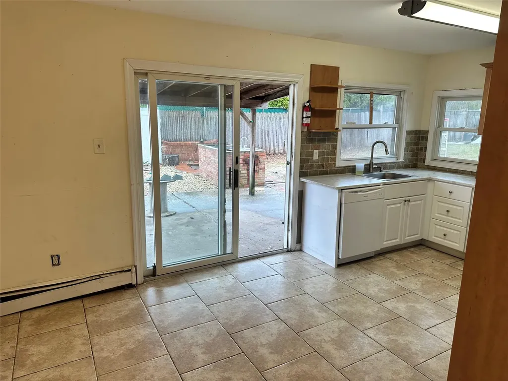 1041 Old Town Road Coram NY 11727