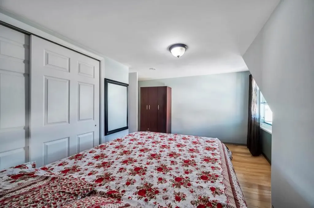 165 Wilfred Boulevard Hicksville NY 11801