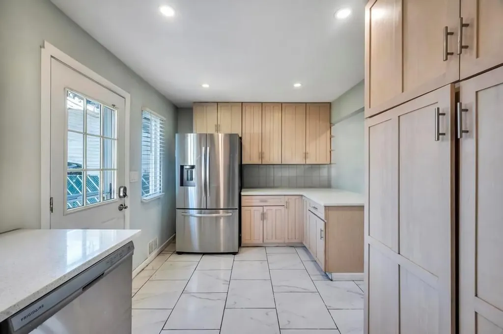 165 Wilfred Boulevard Hicksville NY 11801