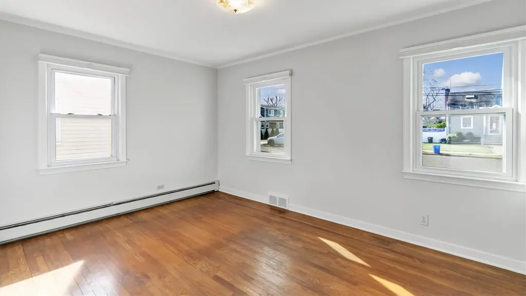 245 Madison Avenue Oceanside NY 11572