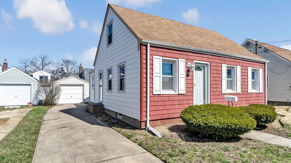 245 Madison Avenue Oceanside NY 11572
