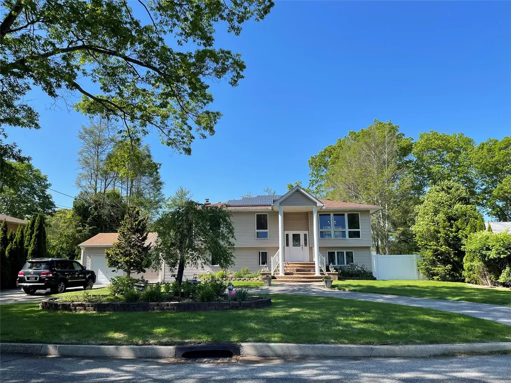 69 Fulton Boulevard Commack NY 11725