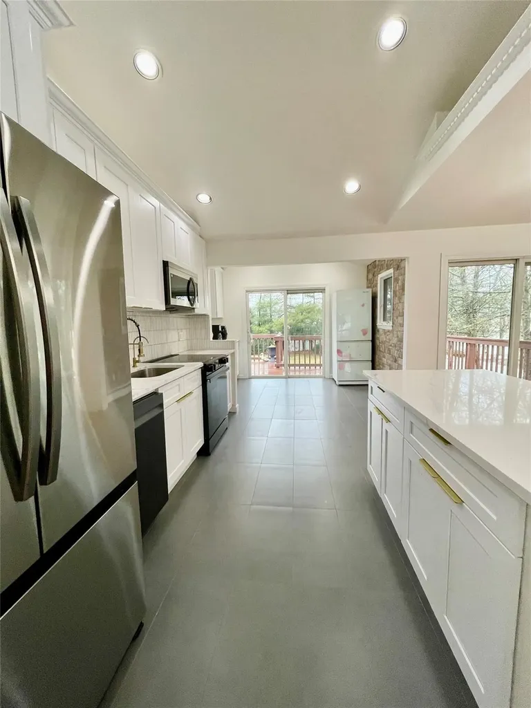 69 Fulton Boulevard Commack NY 11725