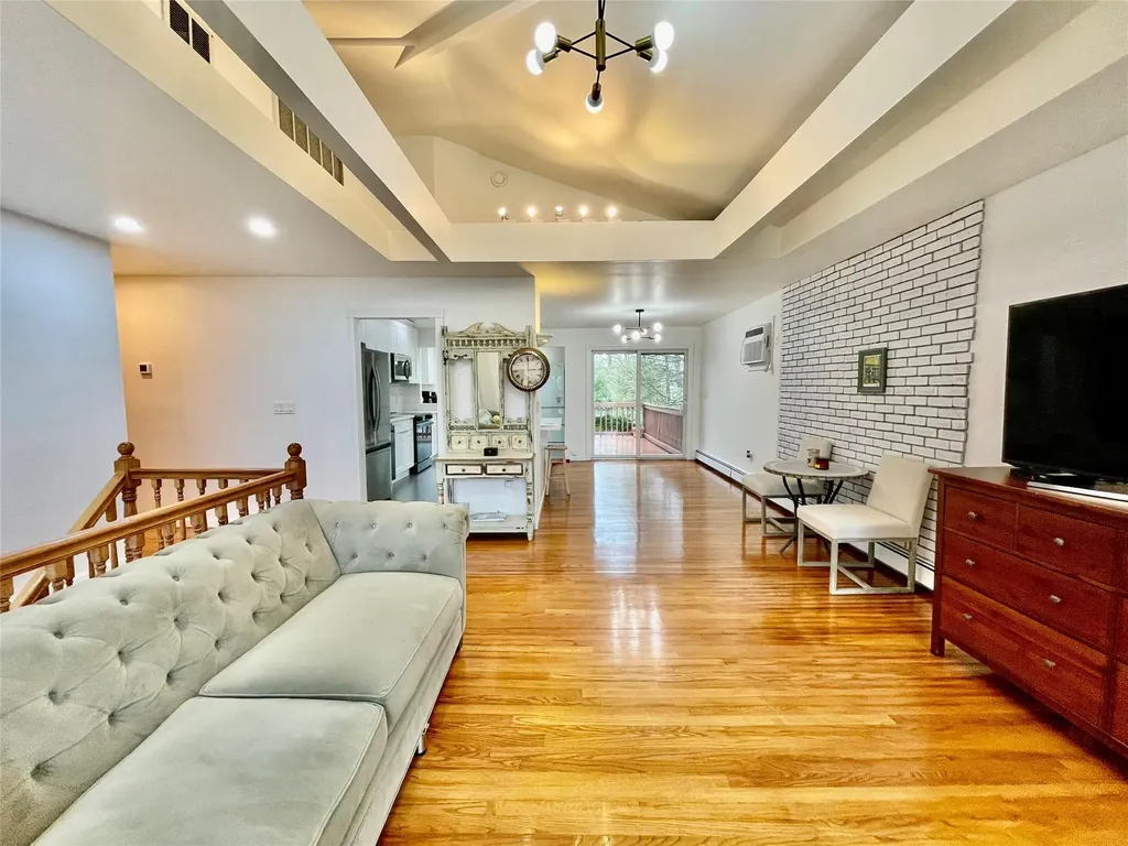 69 Fulton Boulevard Commack NY 11725