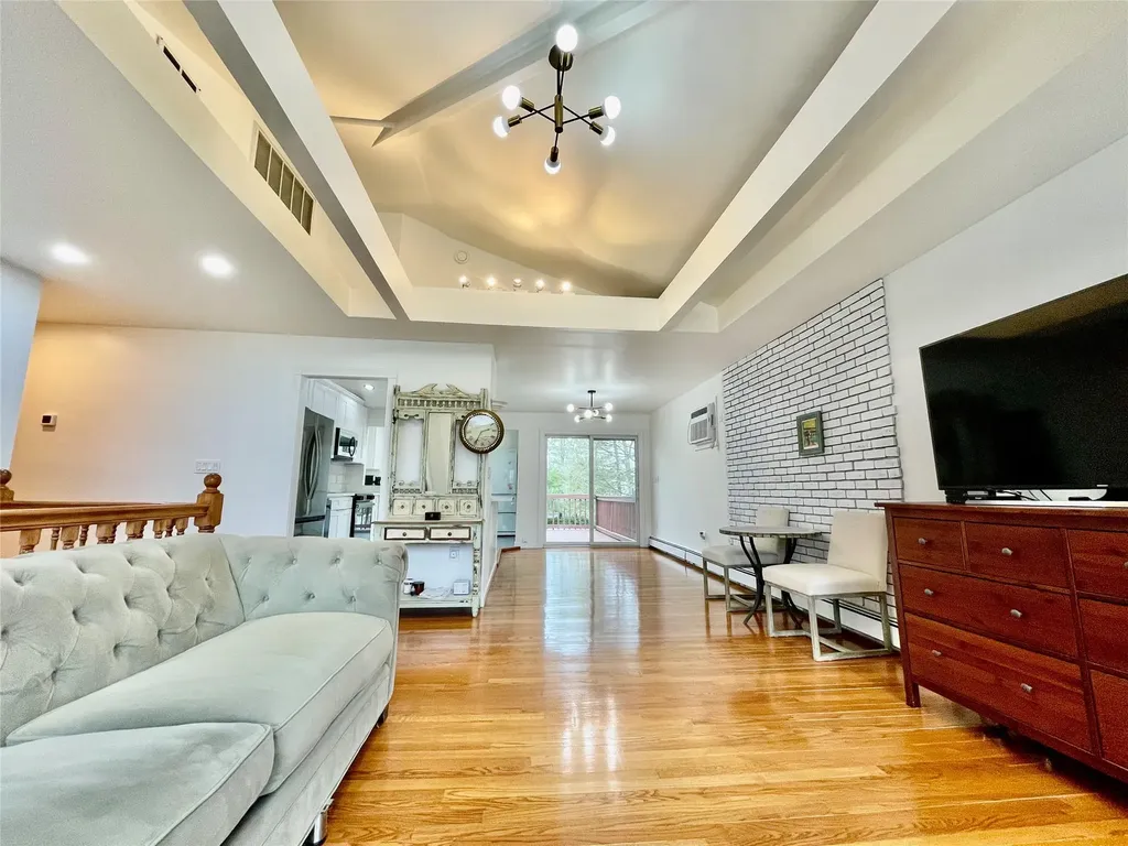 69 Fulton Boulevard Commack NY 11725